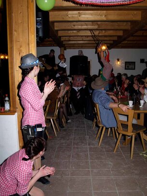 Thumbnail: _2120196.jpg