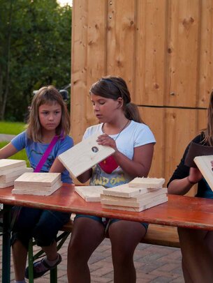 Thumbnail: _8173145.jpg