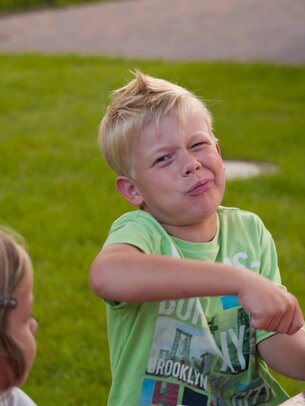 Thumbnail: _8173155.jpg